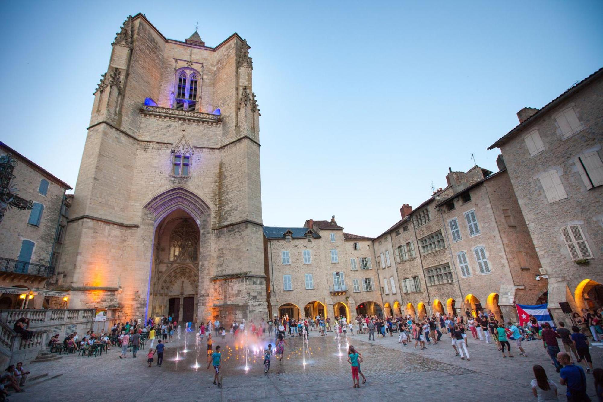 L'Indus 3 Etoiles Wifi, Netflix, Disney, Coeur De Bastide Villefranche-de-Rouergue Zewnętrze zdjęcie